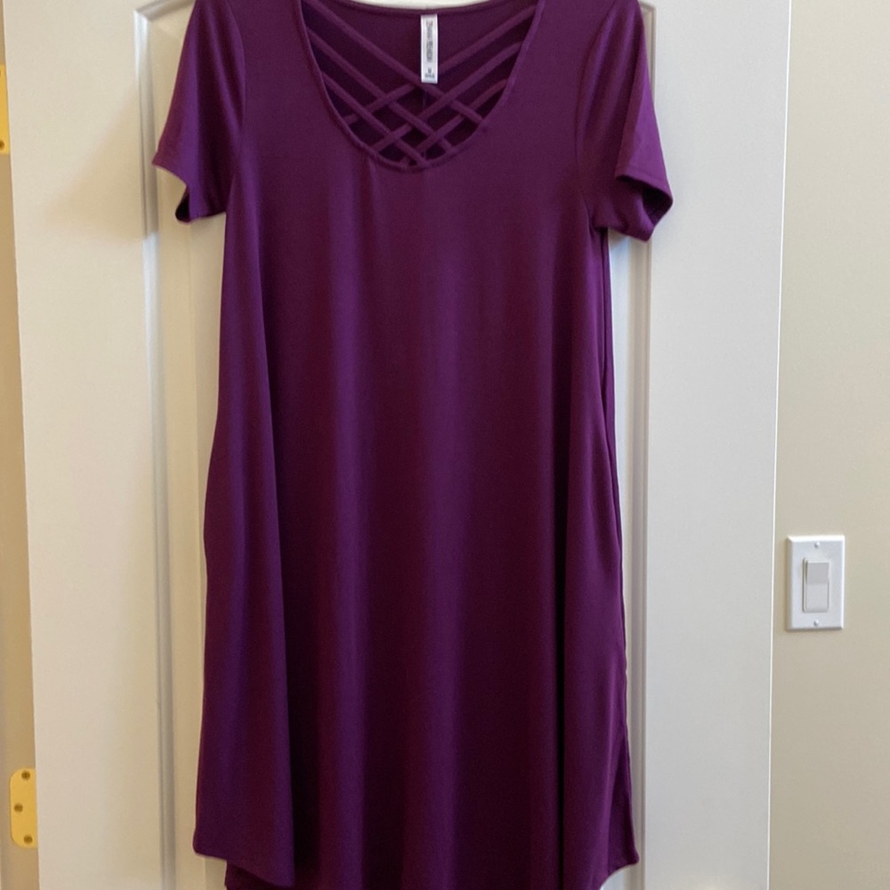 NWOT eggplant coloured midi dress in size M